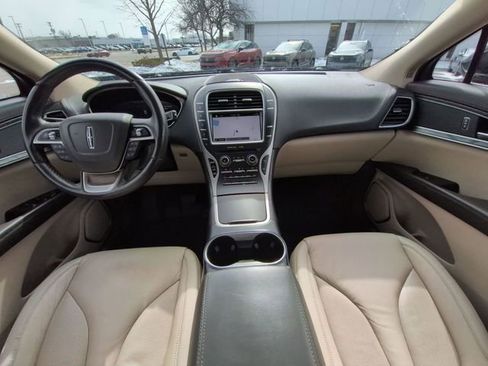 Used 2019 Lincoln Nautilus Select image 27