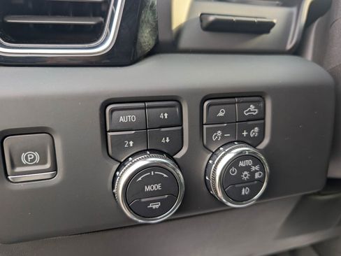 Used 2023 GMC Sierra 1500 Denali w/ Denali Reserve Package AWD/4WD image 13