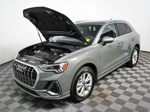 Used 2024 Audi Q3 2.0T Premium w/ Convenience Package AWD/4WD image 33