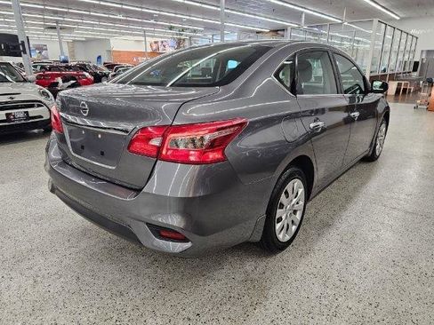 Used 2019 Nissan Sentra S FWD image 4