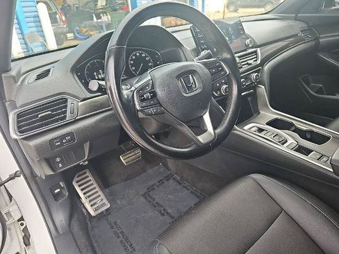 Used 2021 Honda Accord Sport image 15