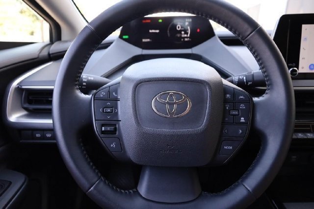 Certified 2025 Toyota Prius LE AWD/4WD image 10