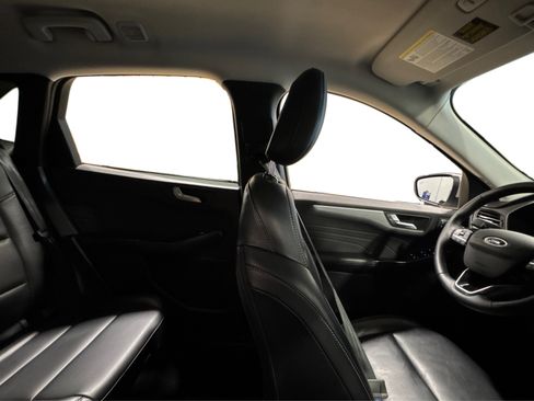 Used 2025 Ford Escape Platinum image 44