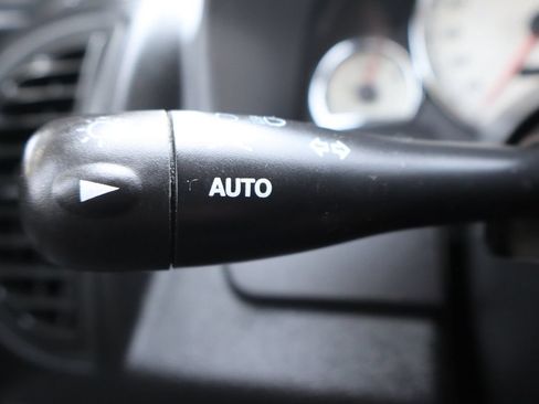 Used 2005 Saturn Vue 2WD w/ Sport Plus Pkg image 29