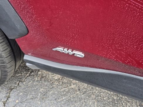 Used 2020 Toyota RAV4 Limited image 10