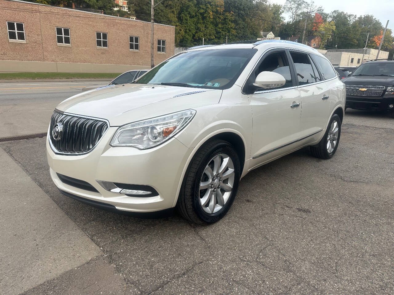 Used 2014 Buick Enclave Premium AWD/4WD image 3