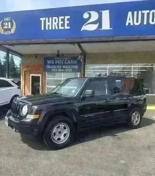 Used 2012 Jeep Patriot Sport FWD image 2