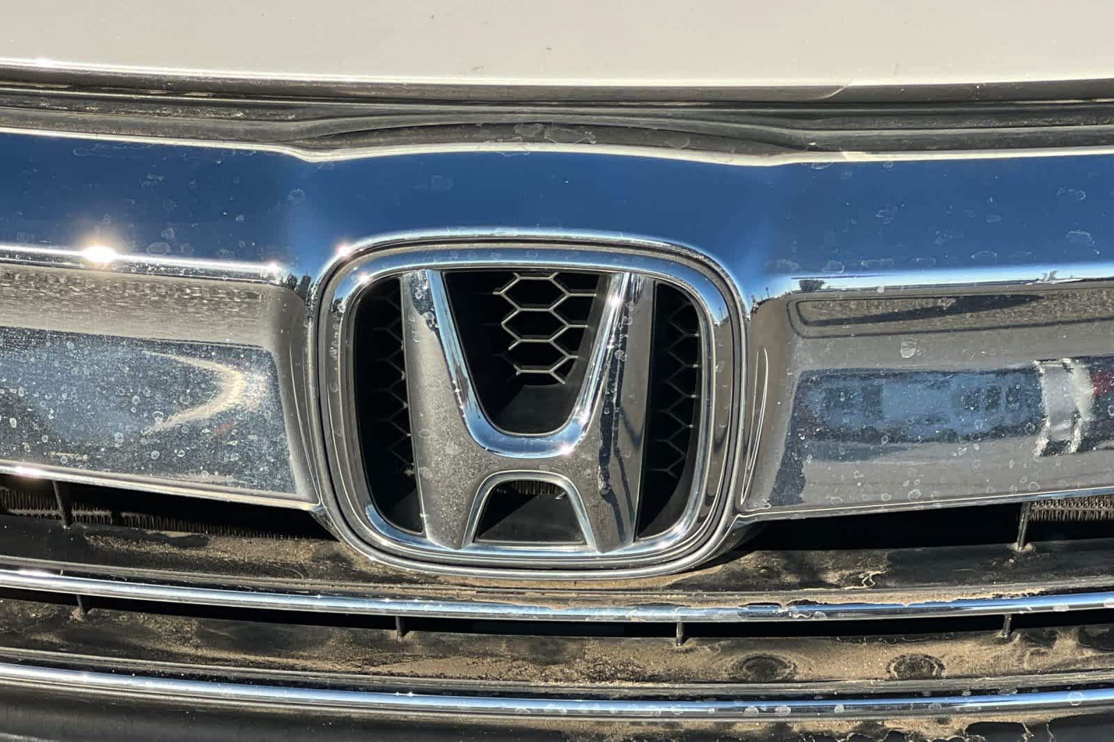 Used 2017 Honda Accord Touring image 16