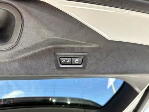 Used 2023 BMW X7 xDrive40i w/ M Sport Package image 12