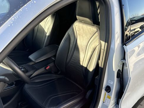 Used 2023 Ford Mustang Mach-E Premium image 12