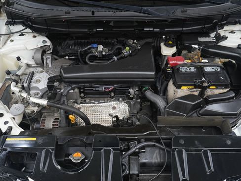 Used 2014 Nissan Rogue S FWD image 29