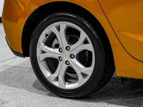 Used 2017 Chevrolet Cruze Premier w/ Enhanced Convenience Package FWD image 51