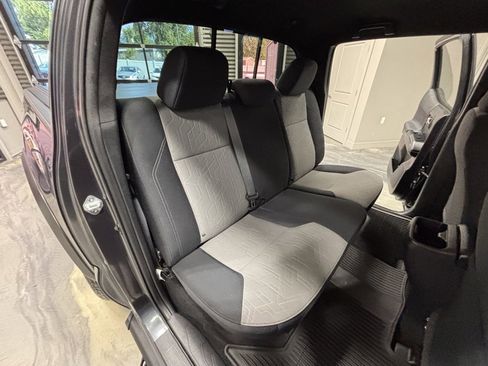 Used 2021 Toyota Tacoma TRD Off-Road image 6