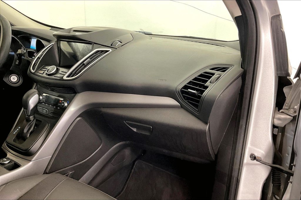 Used 2016 Ford Escape SE w/ SE Chrome Package FWD image 18
