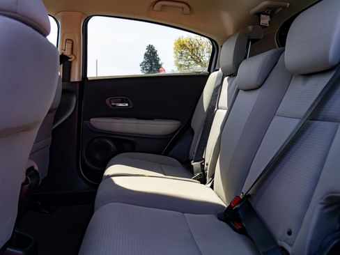 Used 2021 Honda HR-V LX image 23