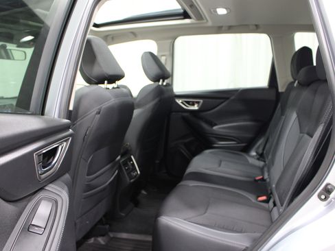 Used 2022 Subaru Forester Premium image 20