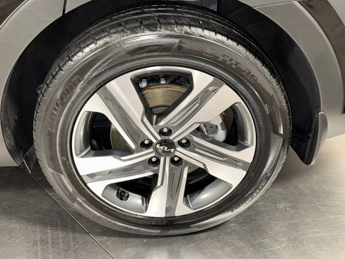 Certified 2023 Kia Sorento SX Prestige image 12