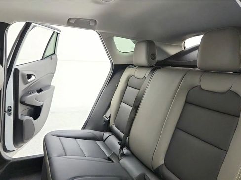 New 2026 Chevrolet Trax ACTIV w/ Sunroof Package image 52