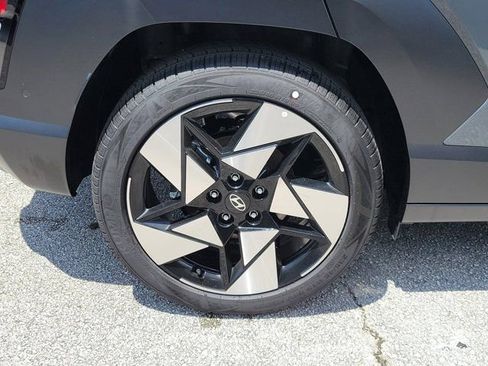 New 2026 Hyundai Kona Limited FWD image 5