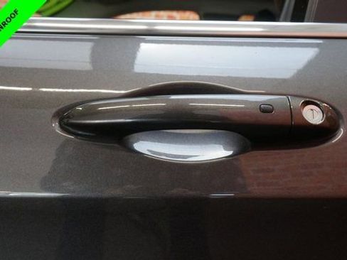 Used 2018 Jeep Cherokee Limited image 79