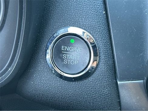 Used 2018 Ford EcoSport SE image 26