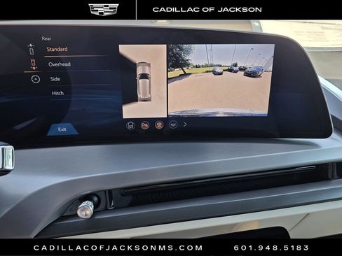 New 2026 Cadillac Vistiq Luxury w/ LPO, Floor Liner Package AWD/4WD image 9