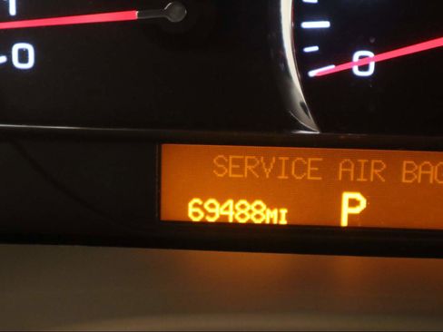 Used 2006 Cadillac STS V6 w/ Preferred Equipment Group image 8