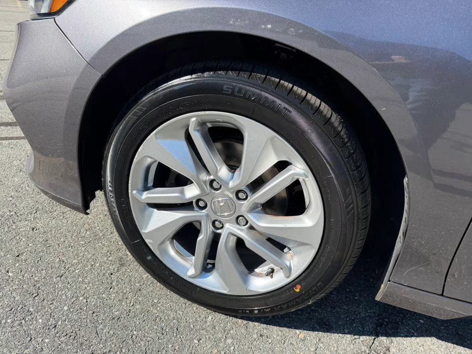 Used 2018 Honda Accord LX image 10