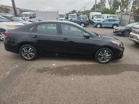 Certified 2024 Kia Forte LXS FWD image 17