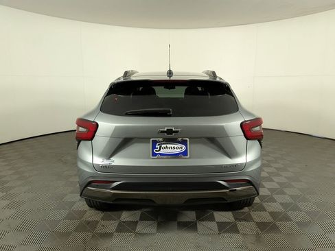 New 2025 Chevrolet Trax ACTIV w/ Driver Confidence Package image 8