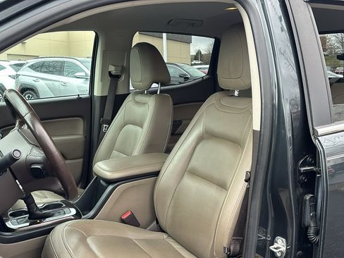 Used 2018 GMC Canyon SLT w/ Driver Alert Package image 10