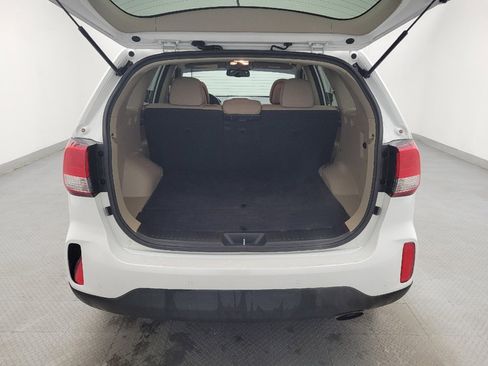 Used 2015 Kia Sorento LX image 29