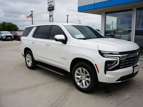 Used 2025 Chevrolet Tahoe Premier AWD/4WD image 36
