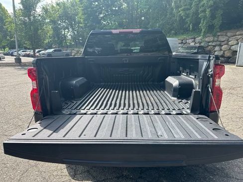 Used 2023 Chevrolet Silverado 1500 Custom Trail Boss w/ LPO, Dark Essentials Package AWD/4WD image 29