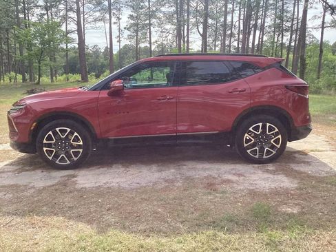 Used 2023 Chevrolet Blazer RS w/ Driver Confidence II Package FWD image 1