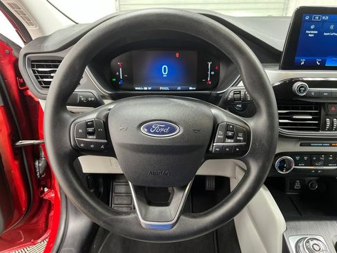 Used 2025 Ford Escape Active FWD image 17