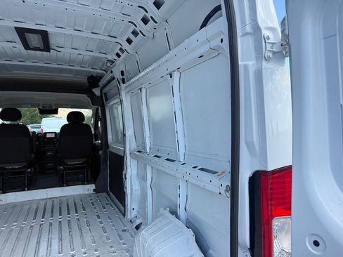 Used 2023 RAM ProMaster 2500 FWD image 22
