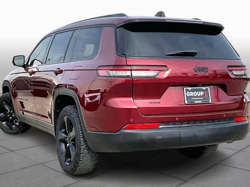 Used 2023 Jeep Grand Cherokee L Limited w/ Black Appearance Package AWD/4WD image 12