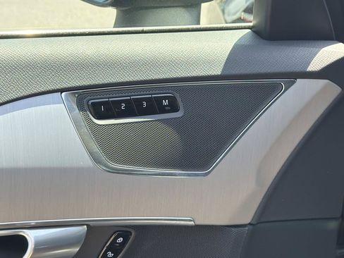 Certified 2023 Volvo XC90 B5 Core AWD/4WD image 16
