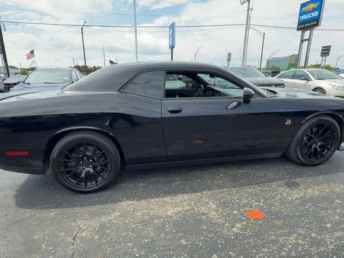 Used 2023 Dodge Challenger R/T Scat Pack RWD image 9