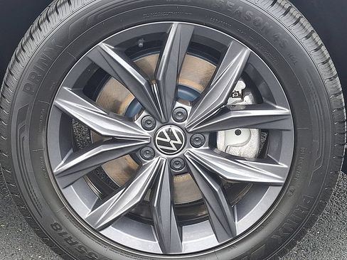 Used 2022 Volkswagen Tiguan SE AWD/4WD image 7