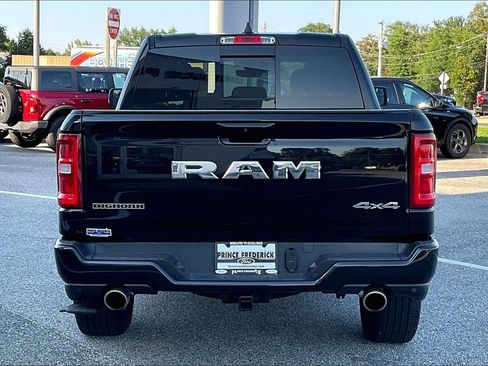 Used 2025 RAM 1500 Big Horn AWD/4WD image 4