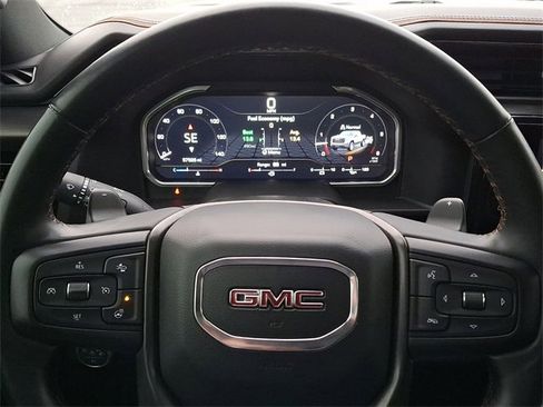 Used 2023 GMC Sierra 1500 AT4 w/ AT4 Preferred Package image 19