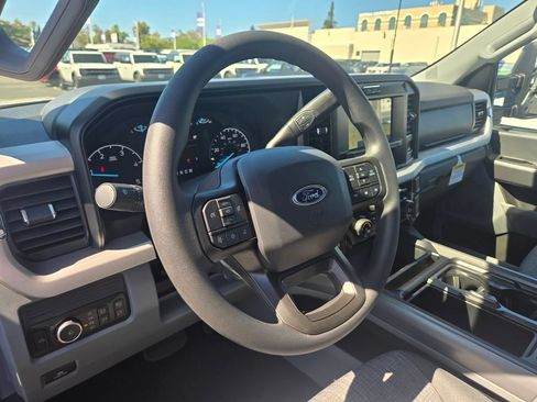 New 2026 Ford F250 XLT w/ FX4 Off-Road Package AWD/4WD image 8