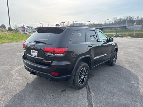 Used 2017 Jeep Grand Cherokee Trailhawk w/ Trailhawk Luxury Group image 8