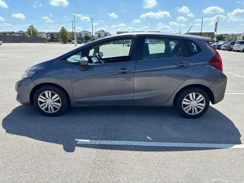 Used 2017 Honda Fit LX image 2