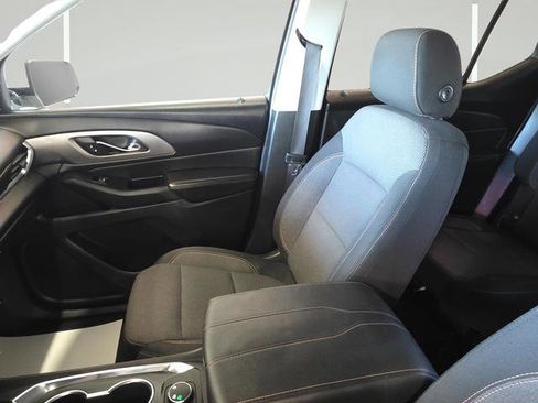 Used 2018 Chevrolet Traverse LT AWD/4WD image 23