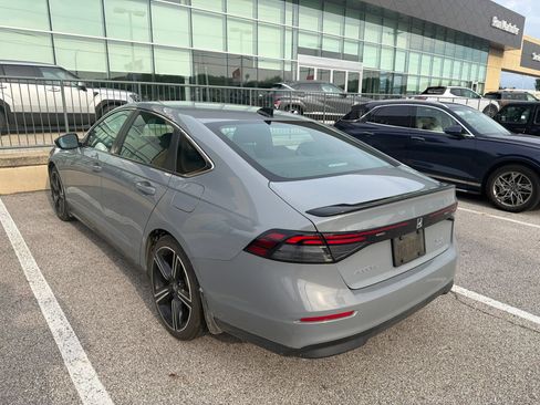 Used 2023 Honda Accord Sport image 4