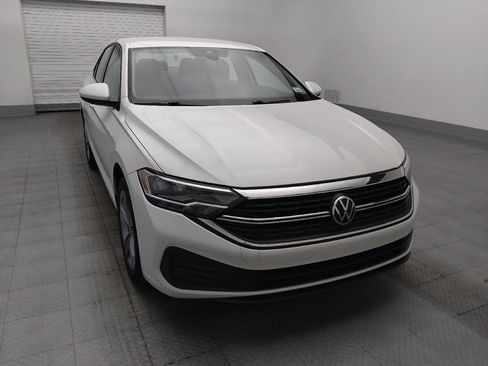 Used 2023 Volkswagen Jetta SE FWD image 14