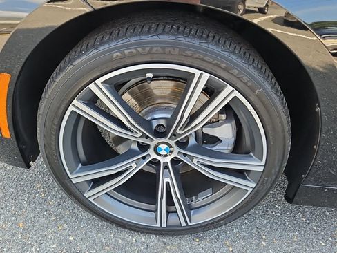 Used 2022 BMW 330i xDrive Sedan w/ Driving Assistance Package AWD/4WD image 34